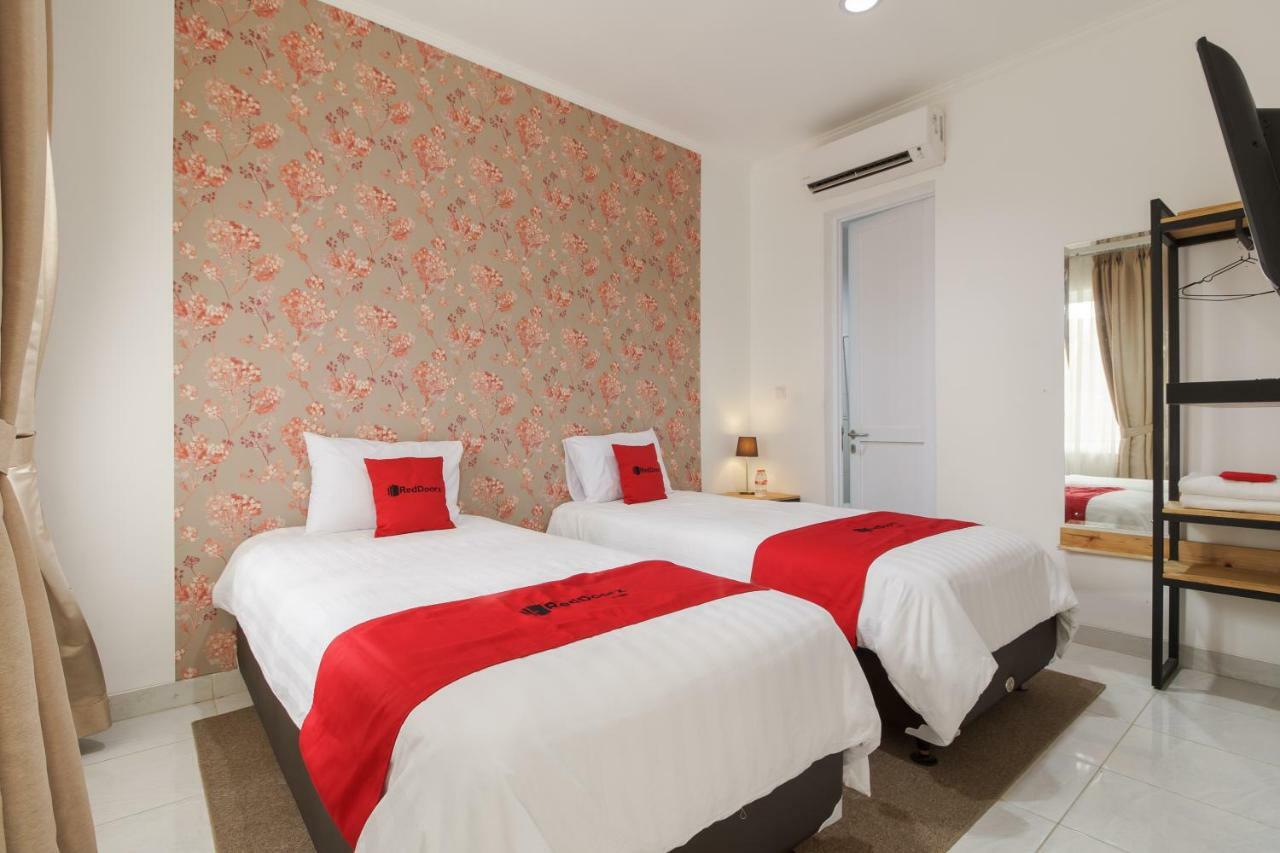 Reddoorz Plus Near Exit Toll Puncak 2 Bogor Esterno foto